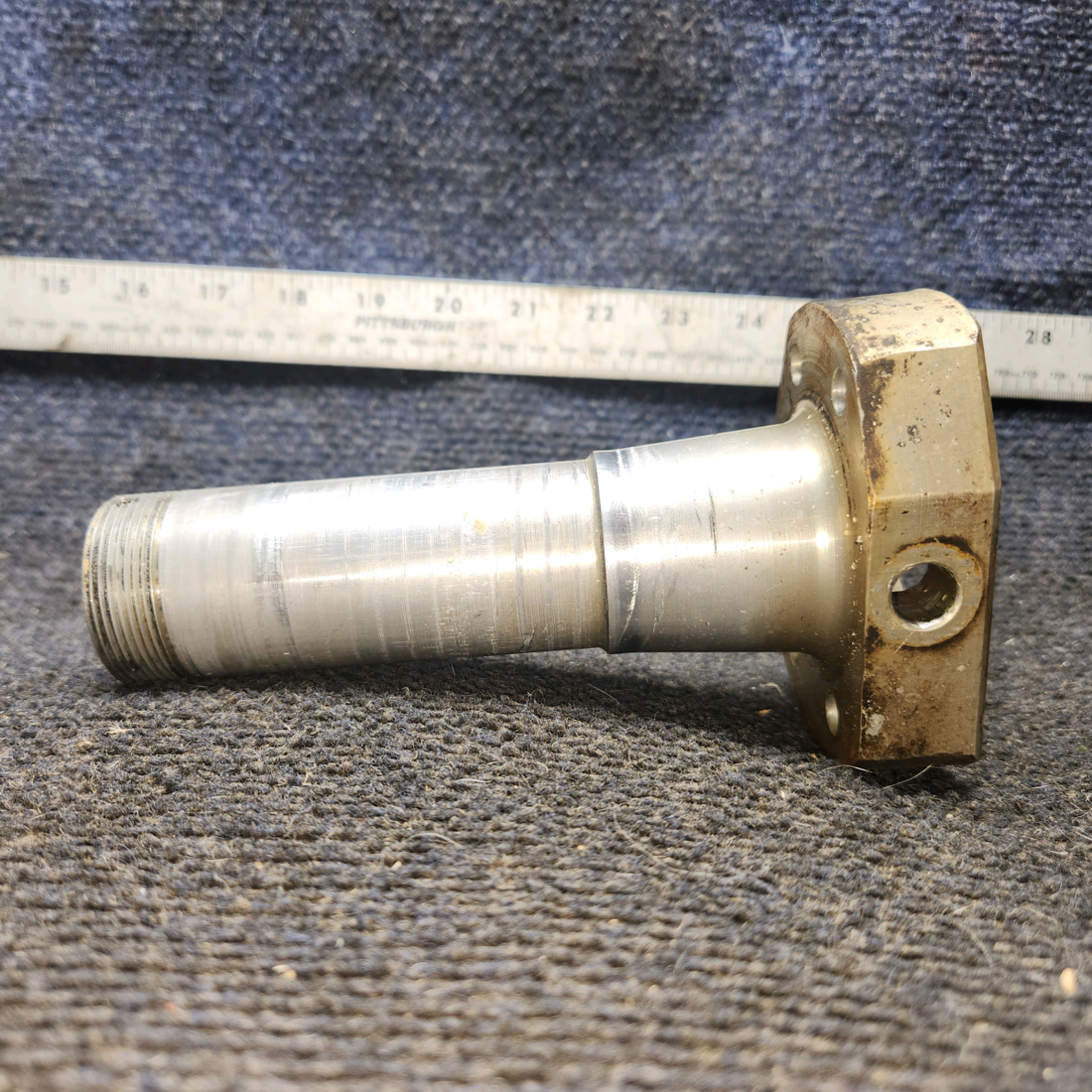 Used aircraft parts for sale, 0541199-1 cessna 172N Main Landing Gear Axle