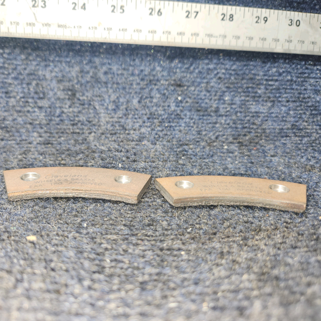 Used aircraft parts for sale, 66-19 Cleveland Piper Twin Comanche Brake Linings "set Of 2"