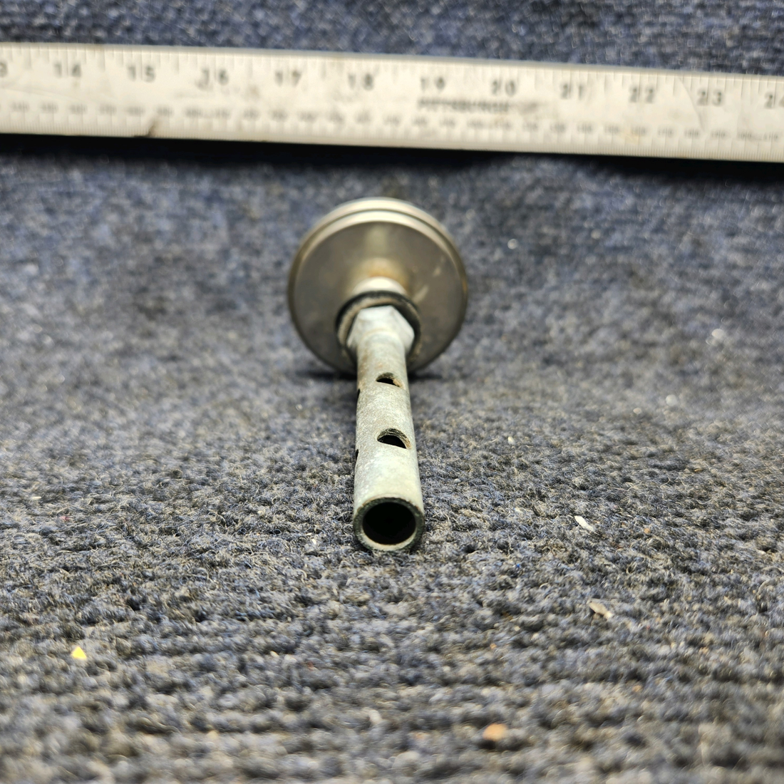 Used aircraft parts for sale, 35-380019-1 Rochester Beechcraft A23A Musketeer Custom III FREE AIR TEMPERATURE INDICATOR