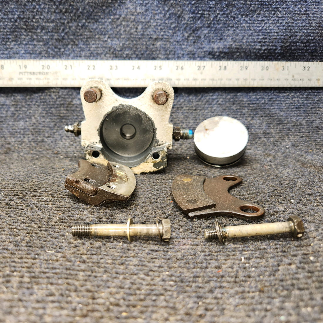 Used aircraft parts for sale, C163030-0103 Cleveland 30-63 Cessna 172E Brake Caliper Assembly