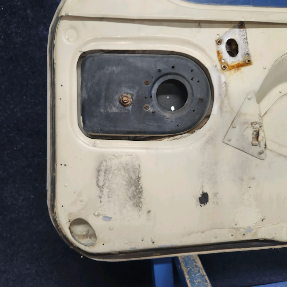 Used aircraft parts for sale, 63006-000 Piper PA-28-140 Door Assembly