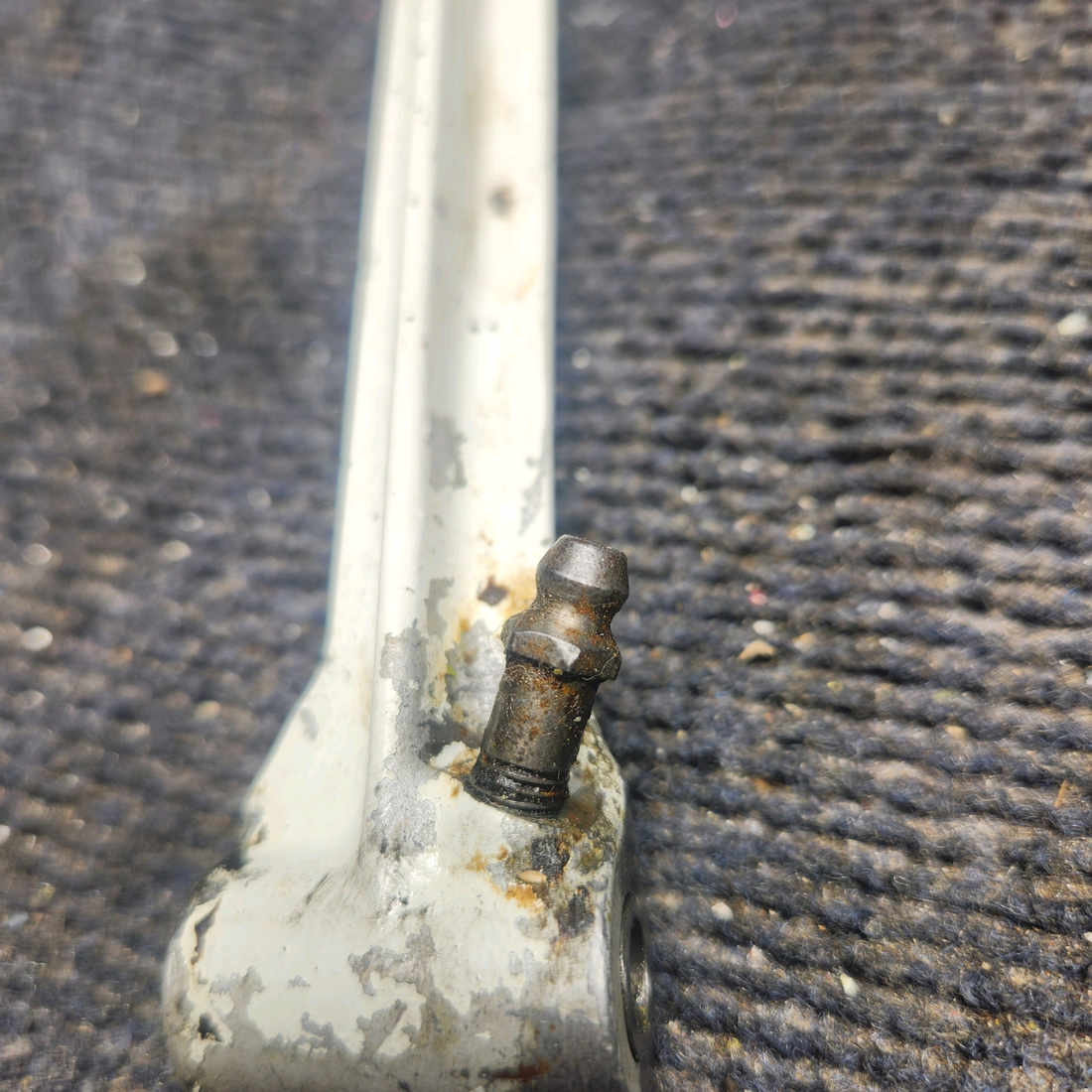 Used aircraft parts for sale, 35-815129 Beechcraft 35-33 Main Gear Retract Leg Assy - RH