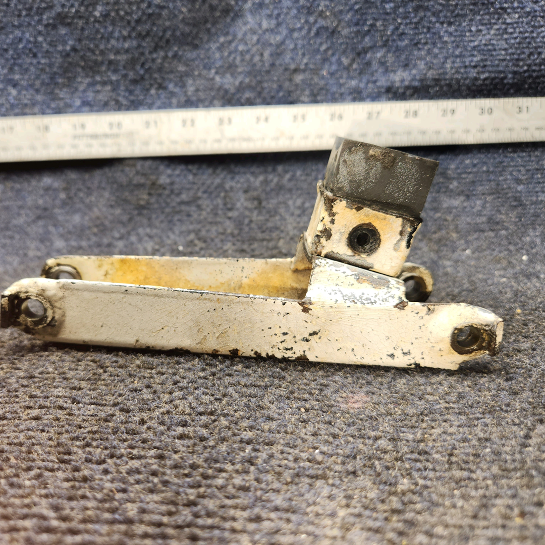 Used aircraft parts for sale, 63383-000 Piper PA28-140 Nose Gear Lower Torque Link Assembly