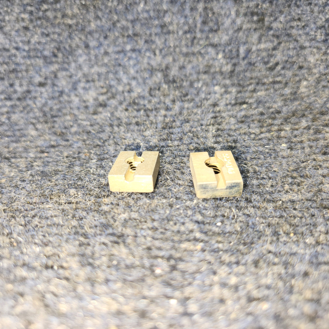 Used aircraft parts for sale, 9520101 Goodyear Cessna 120, 140, 140A • 170 series disc-drive key Set of 2