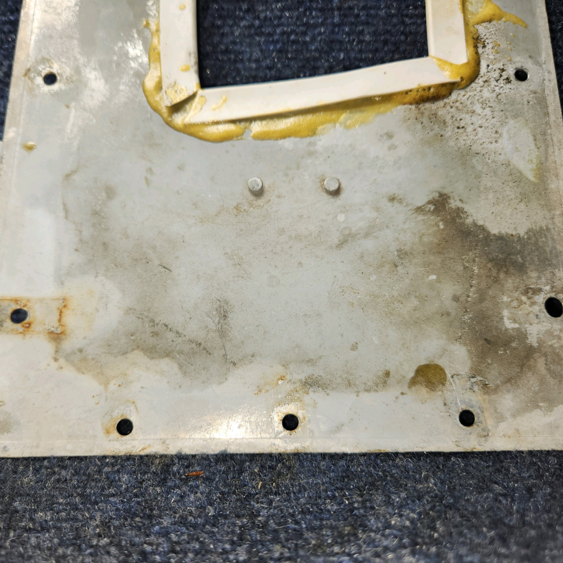 Used aircraft parts for sale, 63339-000 PIPER PA28-140 Plate Assy MLG LH