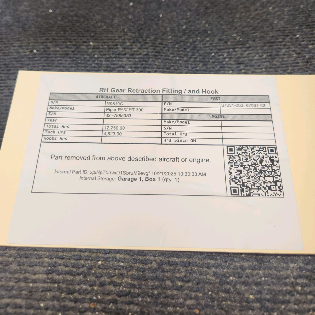 Used aircraft parts for sale, 67031-003, 67028-000 Piper PA32RT-300 Gear Retraction Fitting with Hook - RH