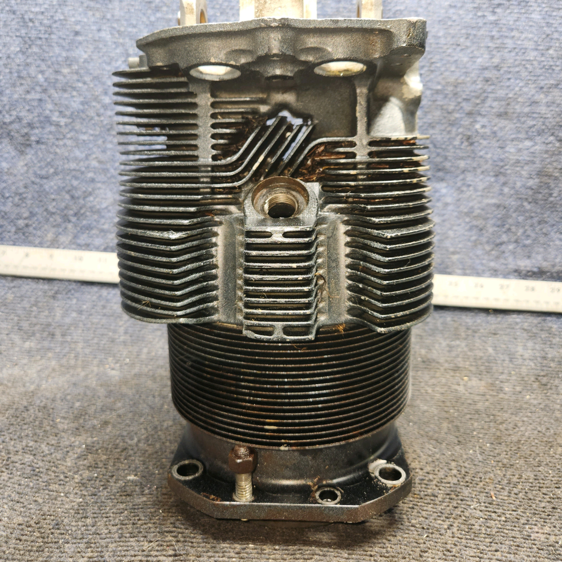 Used aircraft parts for sale, LW-12416 Lycoming Piper PA-28-140 Cylinder