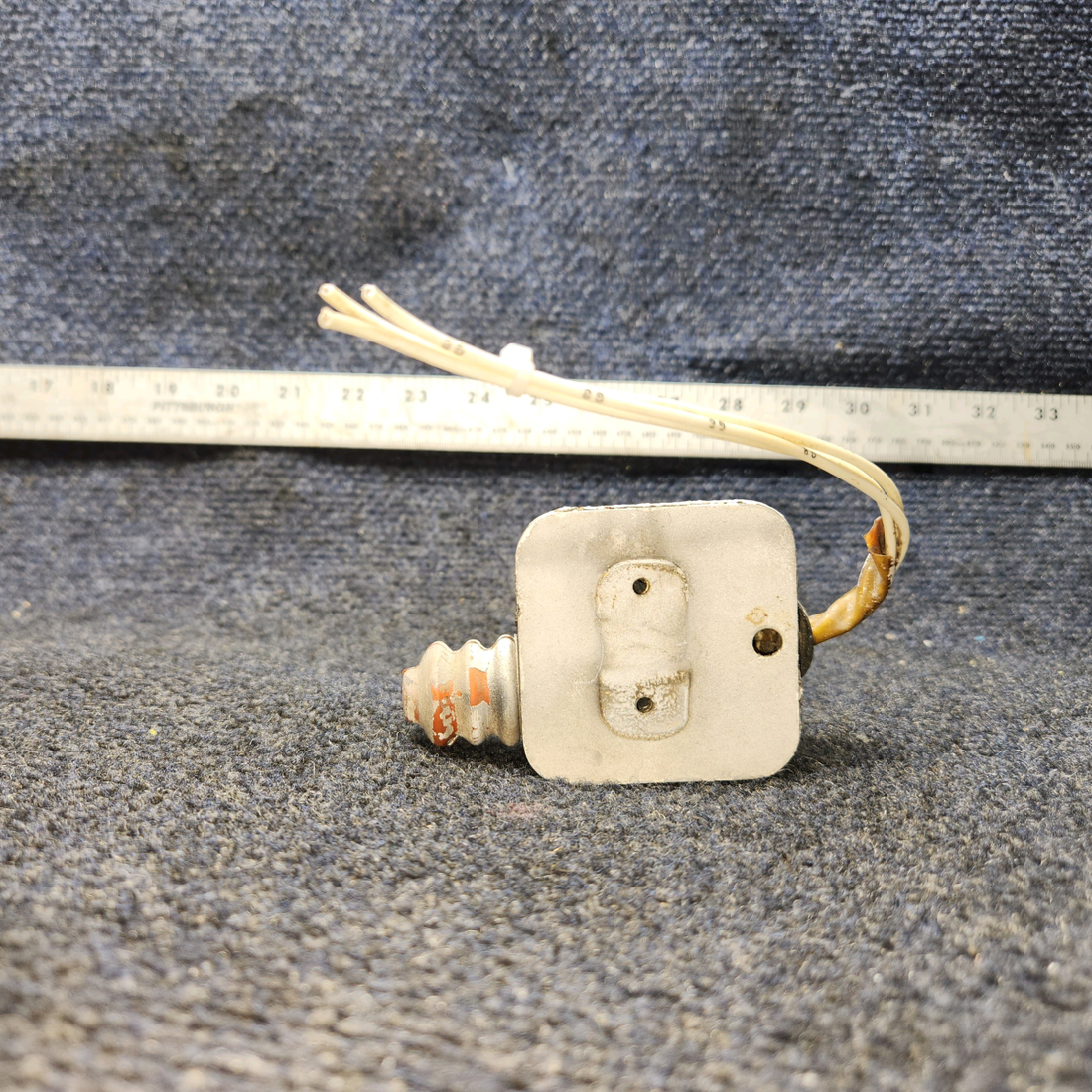 Used aircraft parts for sale, 95-361014 BEECHCRAFT 95-55B Landing Gear Safety Switch Assembly