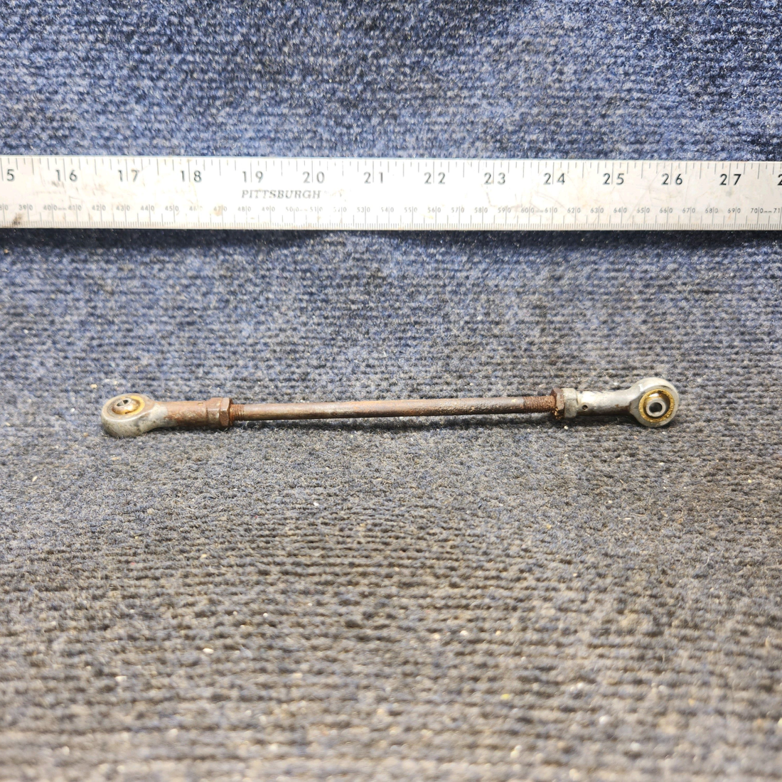 Used aircraft parts for sale, 0523218-2 Cessna 172F Aileron Push Pull Rod Assembly