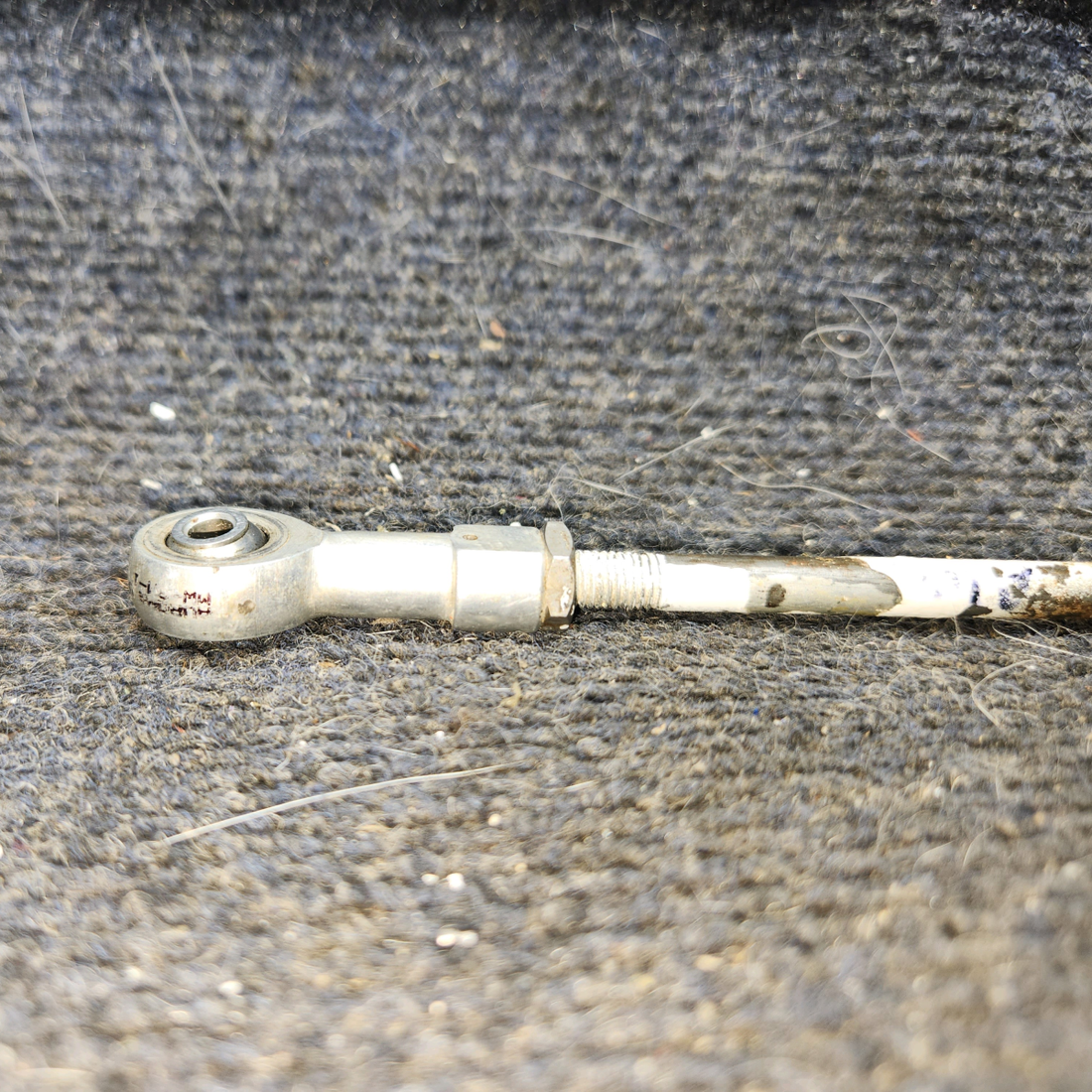 Used aircraft parts for sale, 0523218-2 cessna 150G Aileron Push Pull Rod Assembly