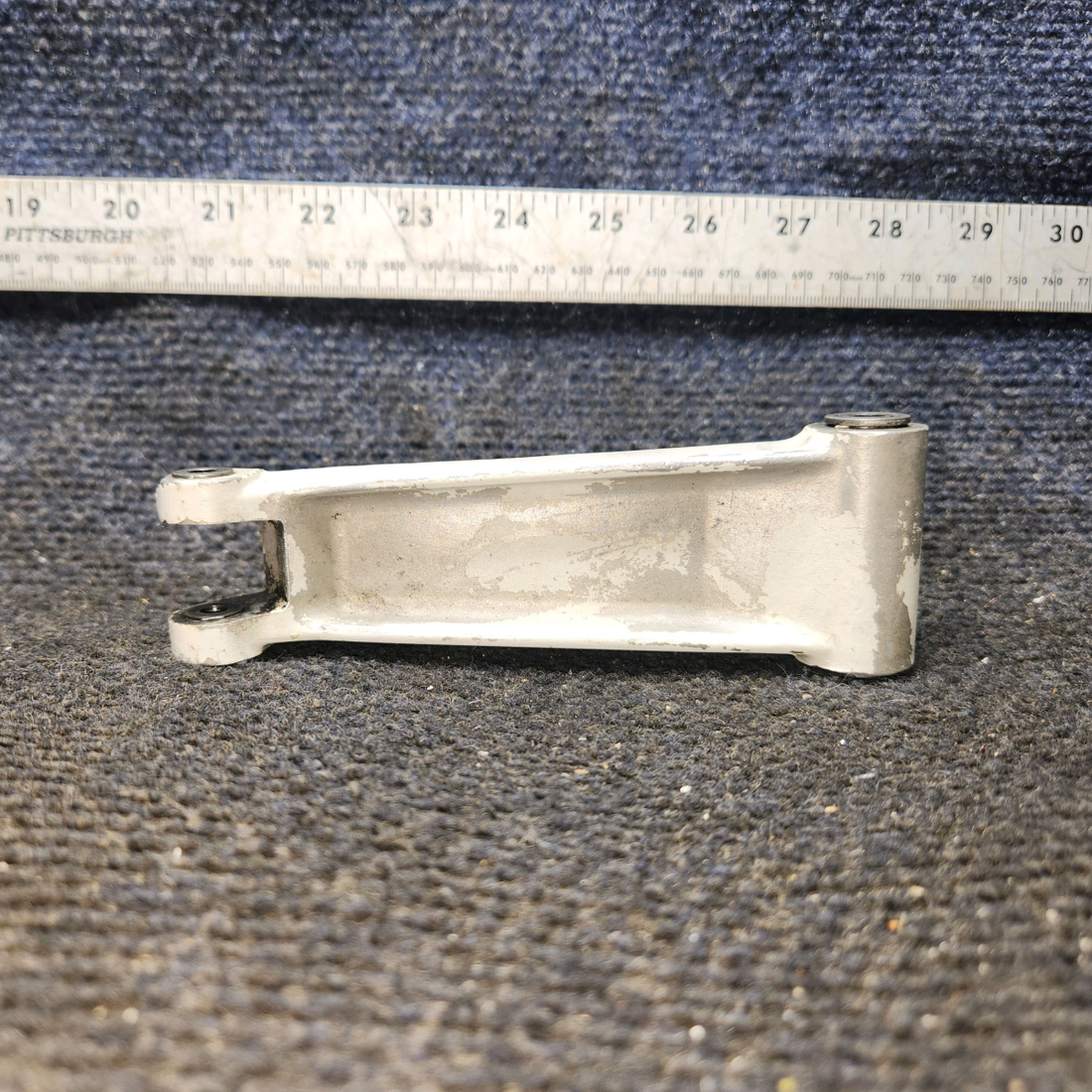 Used aircraft parts for sale, 0442506-2 cessna 150G Nose Gear Lower Torque Link Assembly