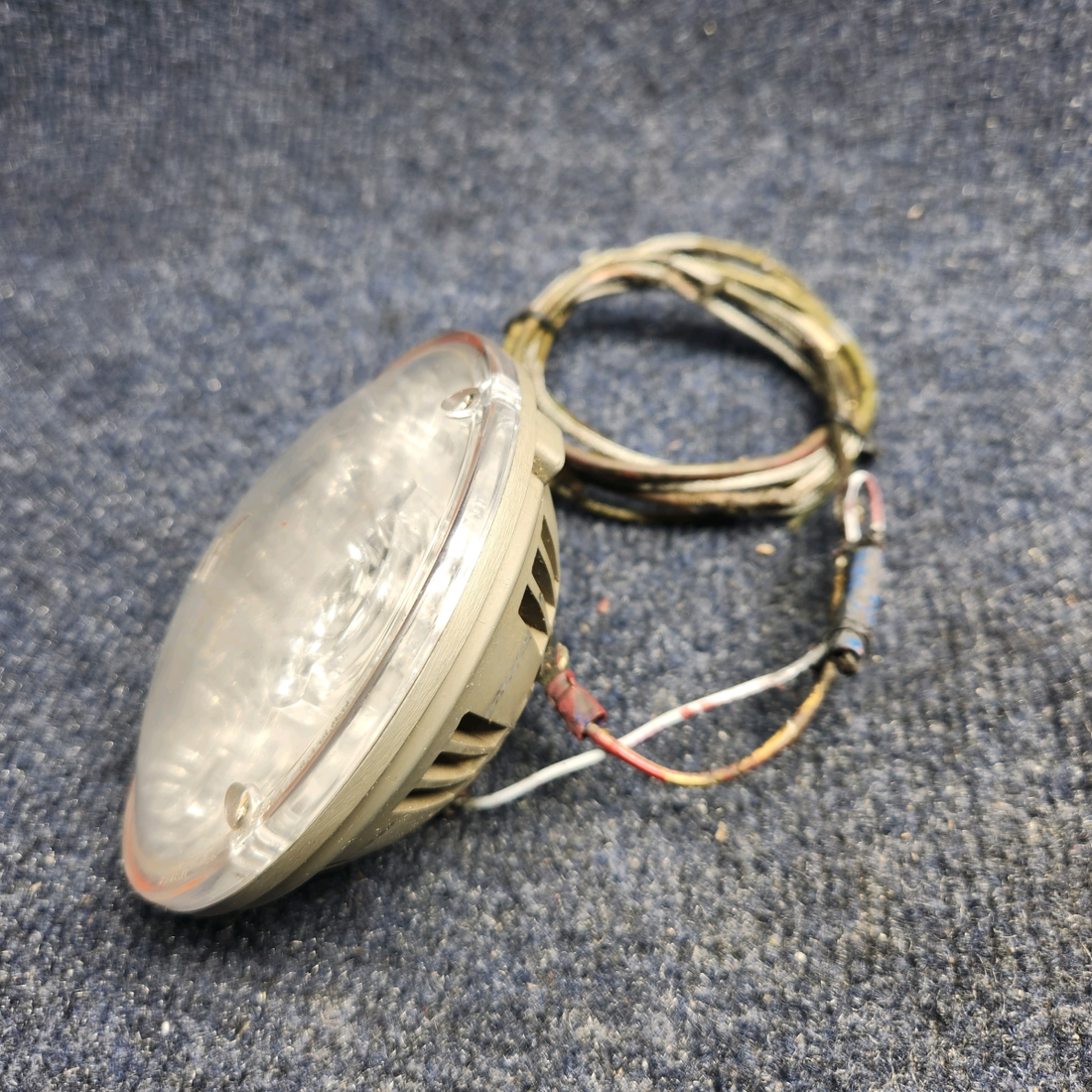 Used aircraft parts for sale, 2307055-1 Alphabeam Piper PA32RT-300 LED LANDING LIGHT (12-45V)