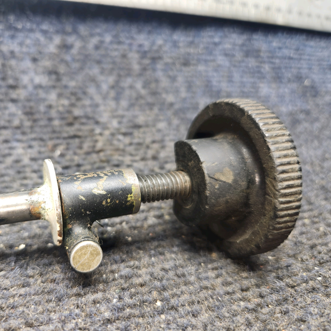 Used aircraft parts for sale, 62829-003 Piper PA28-140 Rudder Trim Shaft Assy