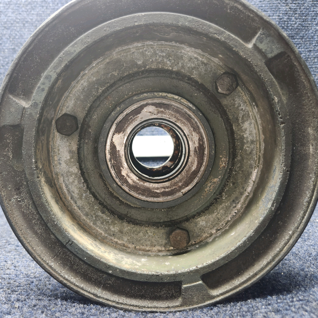 Used aircraft parts for sale, 40-97A Cleveland Cessna C-150J Wheel Assy Main 6.00x6