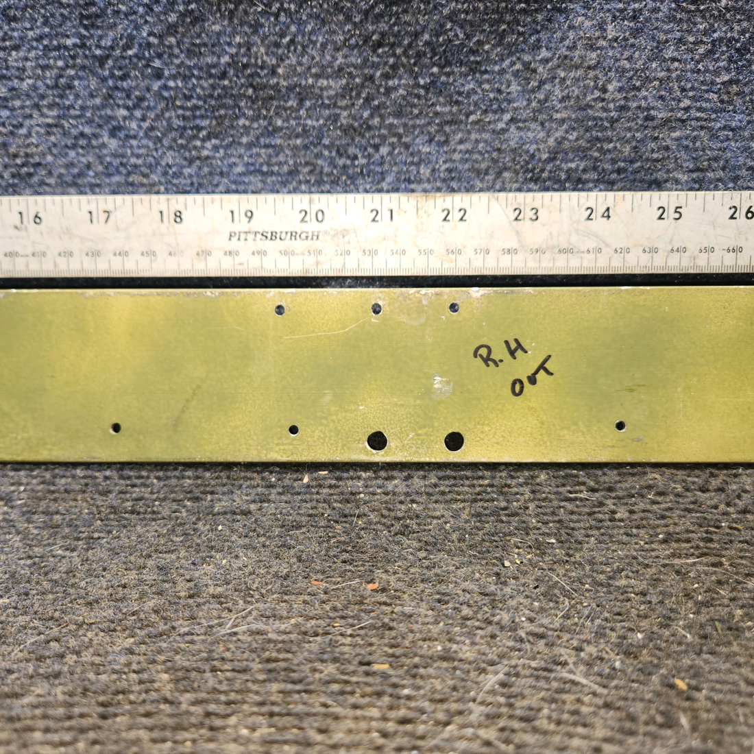 Used aircraft parts for sale, MC0511243-6 cessna 172N Seat Rail – Outboard RH