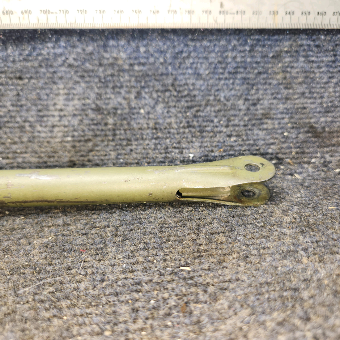 Used aircraft parts for sale, 0460116-1 cessna 150G Elevator Control Link Rod