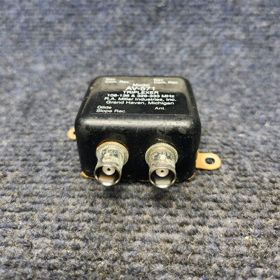 Used aircraft parts for sale, AV-571 PIPER PA28-161 Warrior III ANTENNA TRIPLEXER UNIT
