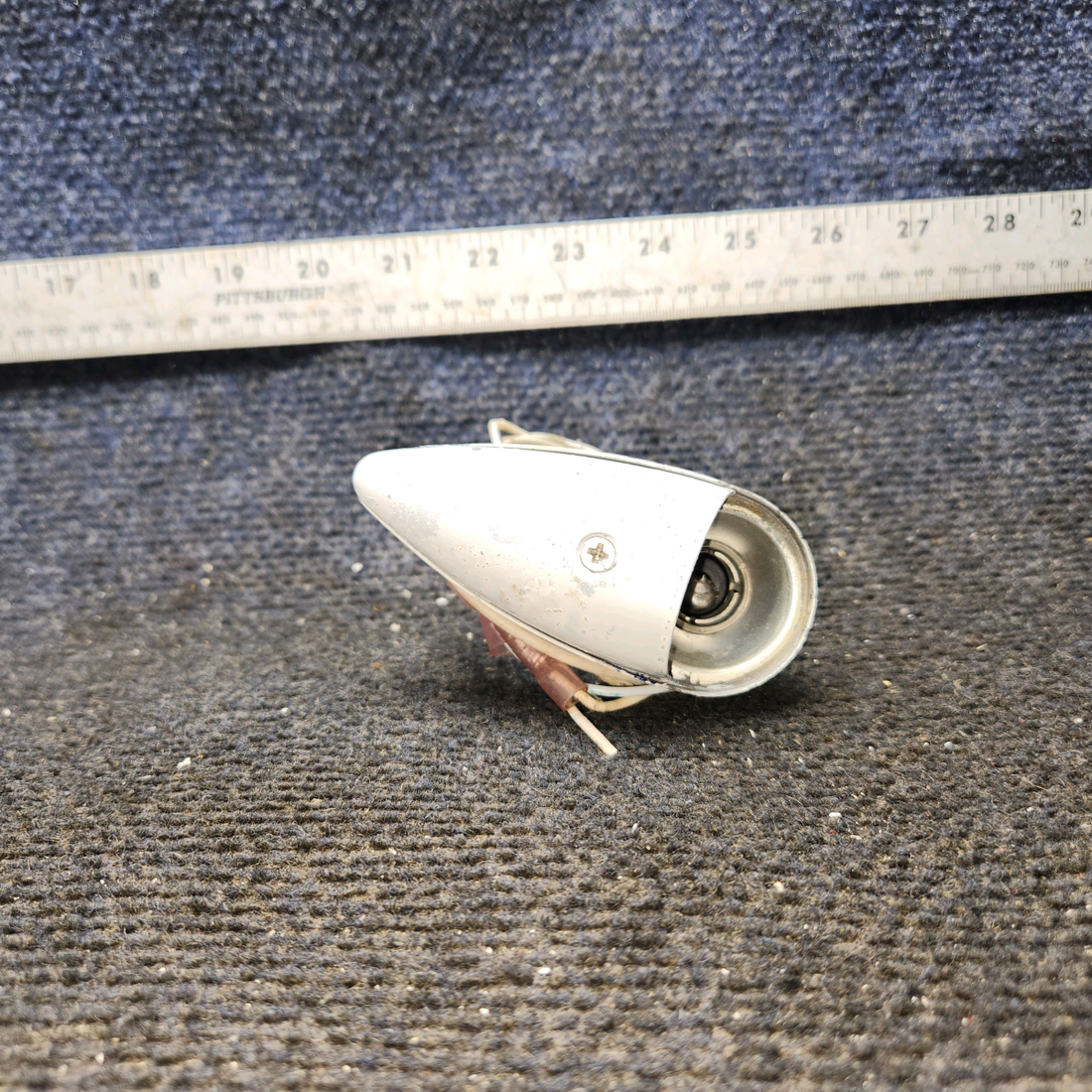 Used aircraft parts for sale, A-1285-R-12 Grimes Cessna 182G Navigation Light Assembly (14V)