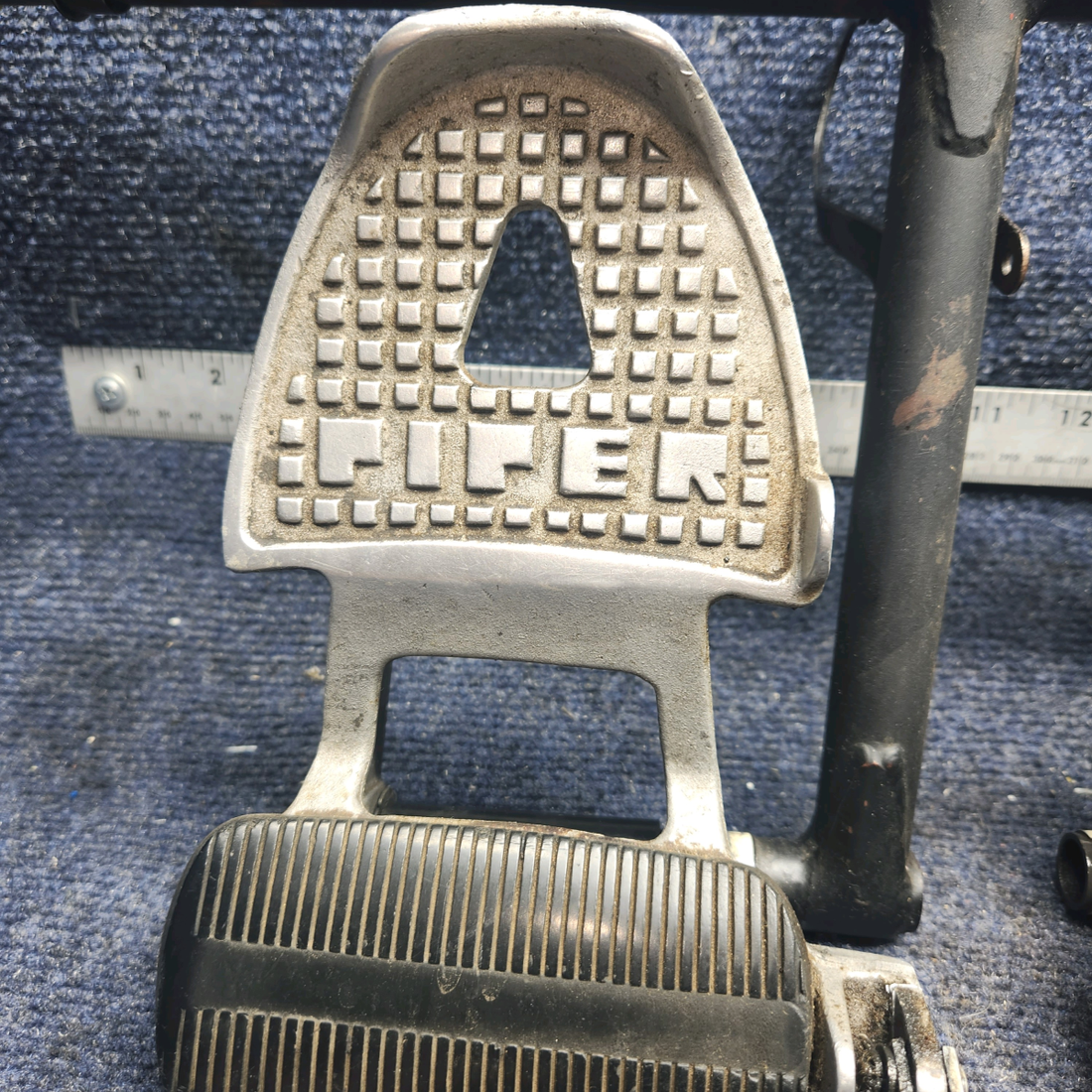 Used aircraft parts for sale, 63459-002 Piper PA28-140 Rudder Pedal Assy LH Brake Only