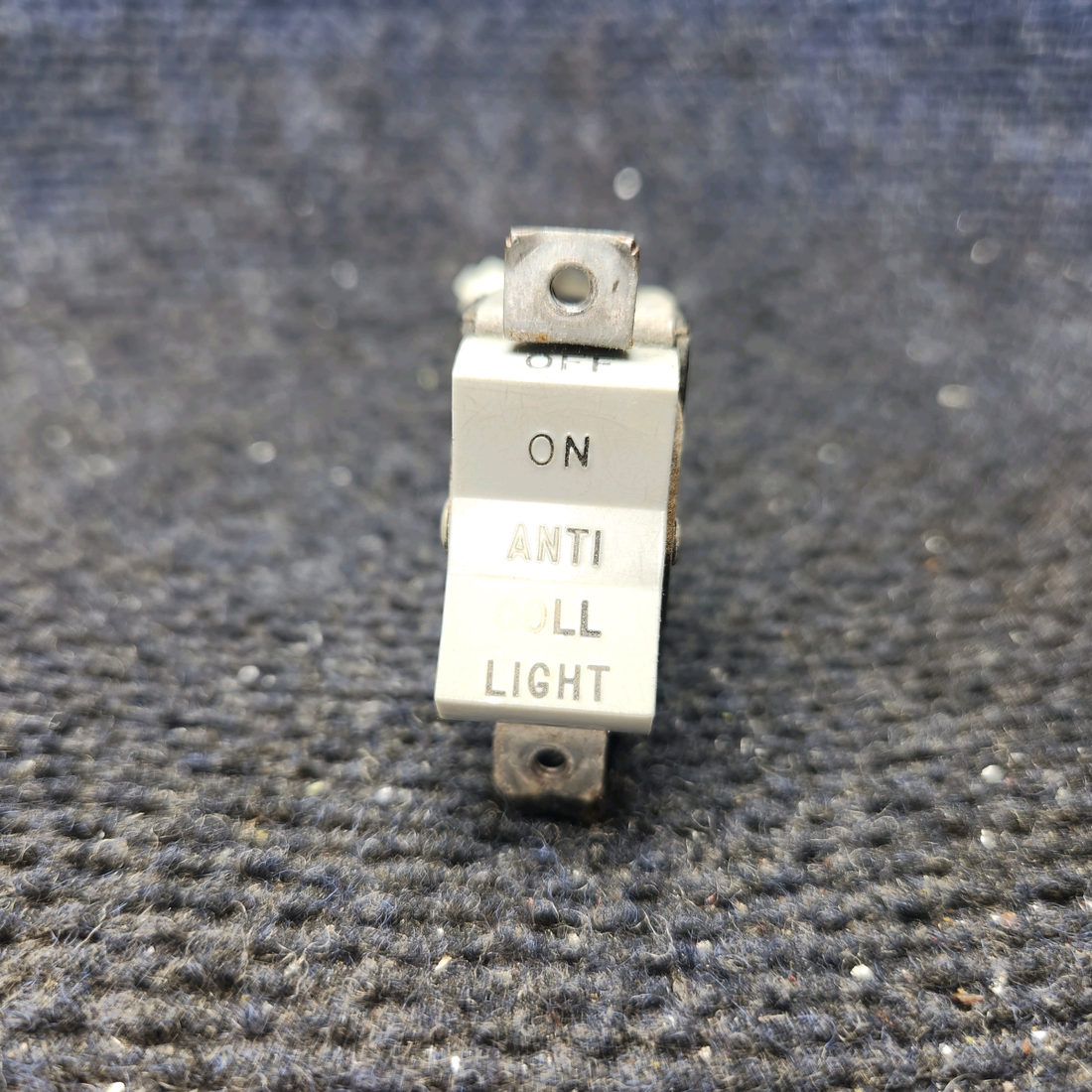 Used aircraft parts for sale, 99377-006 Piper PA32RT-300 Anti- Collision Light Switch
