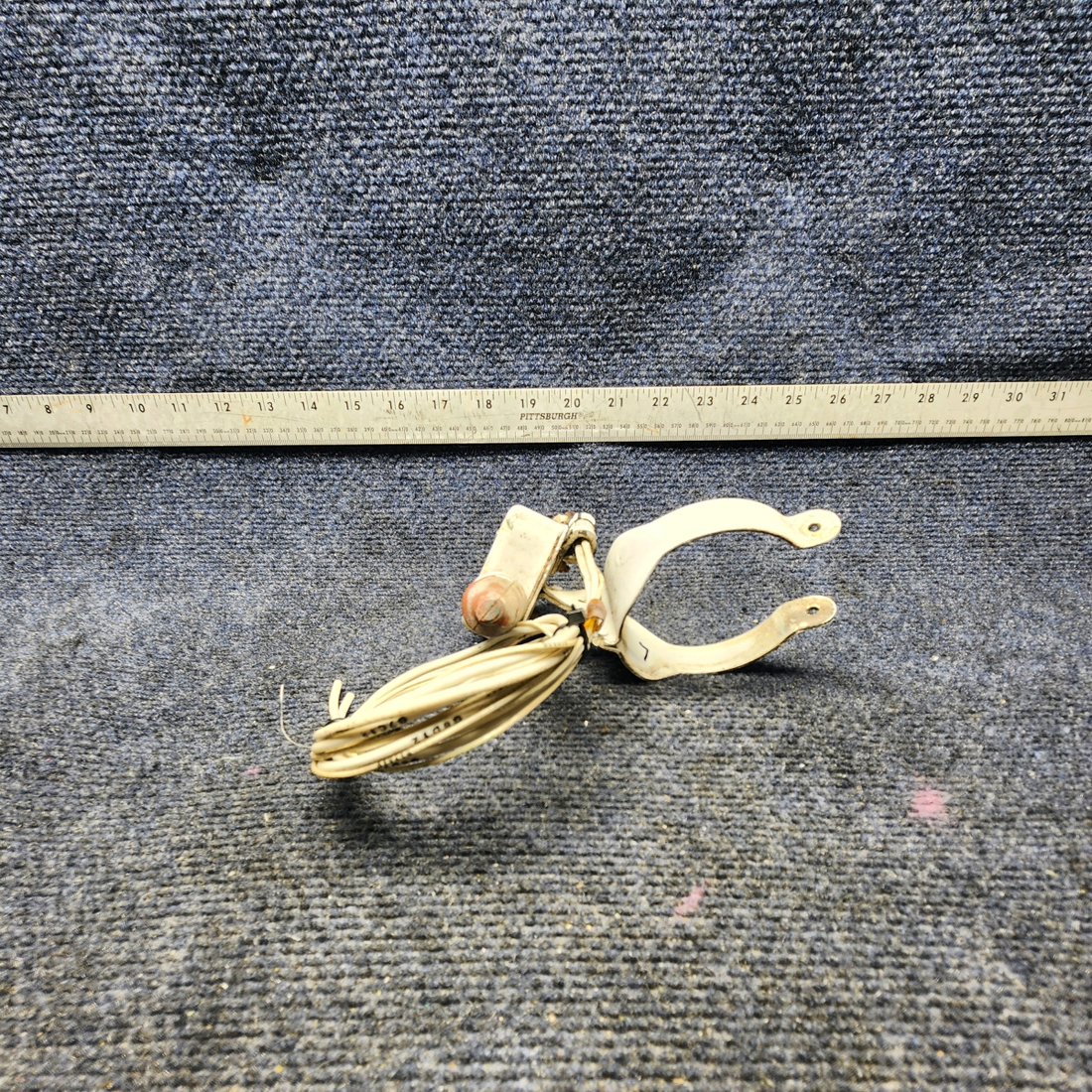 Used aircraft parts for sale, 95-361015-601 Beechcraft F33A LANDING GEAR SAFETY SWITCH ASSY SEE PHOTOS FOR BRAKET DETAILS