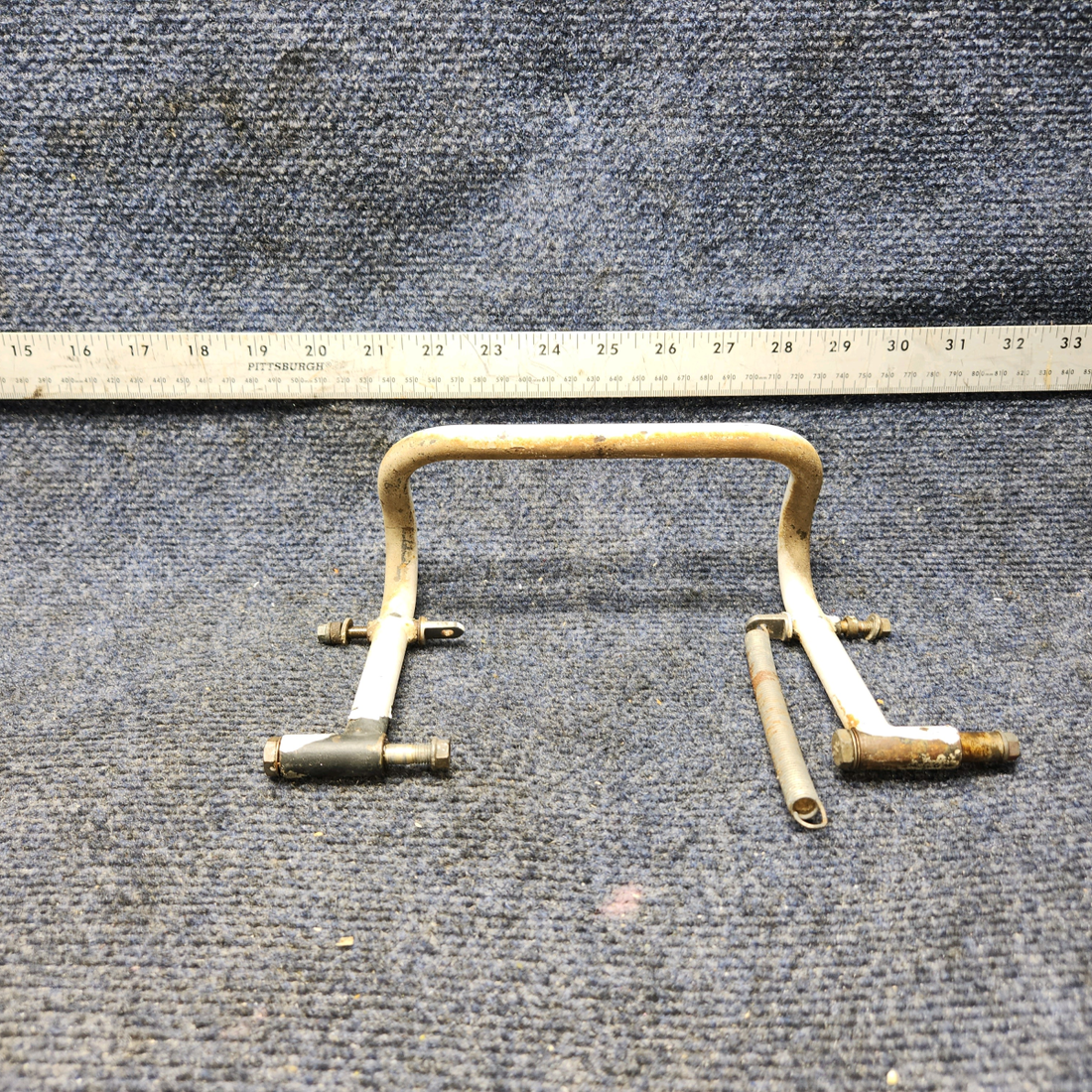 Used aircraft parts for sale, 2413089-1 Cessna 172RG Nose Gear Door Actuator Arm Assy