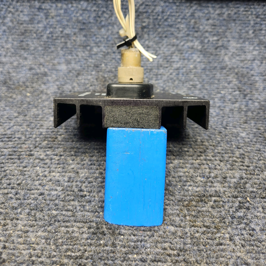 Used aircraft parts for sale, 557-122 PIPER PA28-161 Warrior III PIPER CONTROL DIMMER