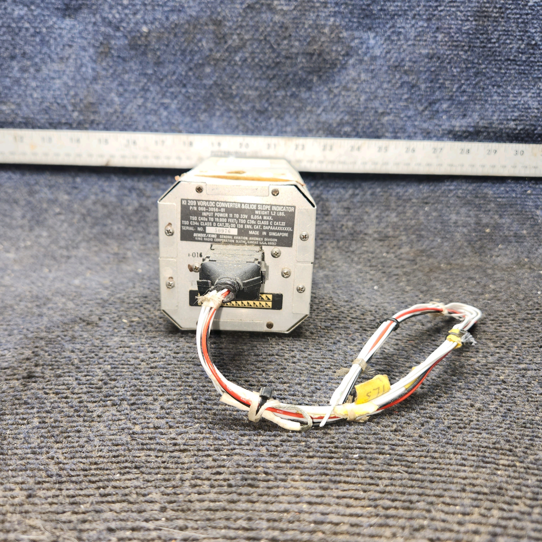 Used aircraft parts for sale, 066-3056-01 King Radio KI-209 piper PA-28-181 VOR-LOC-Glideslope Indicator with Mods (Volts: 11-33)