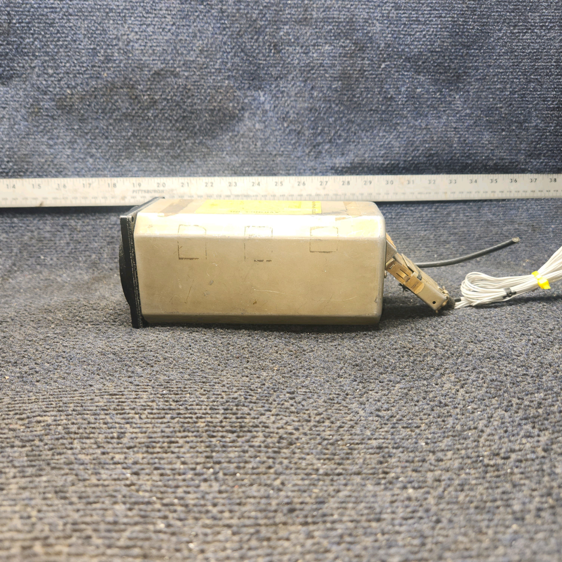 Used aircraft parts for sale, KI-211A Bendix King KI-211A Cessna 182G Indicator