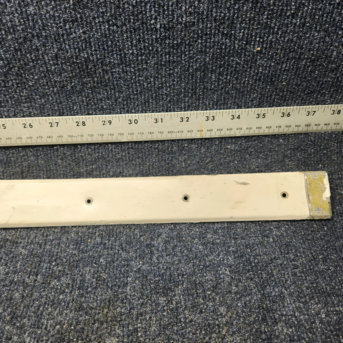 Used aircraft parts for sale, 79557-000 Piper PA32RT-300 WINDSHIELD TRIM CENTER
