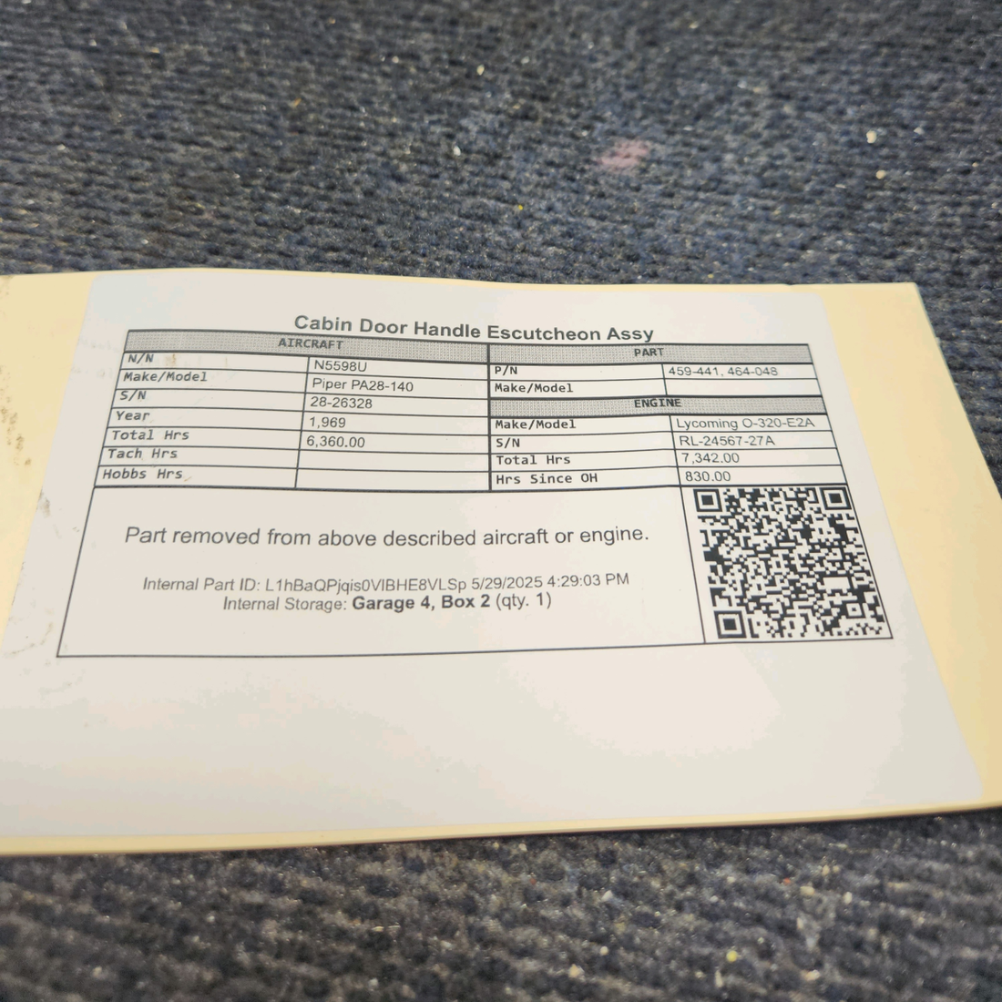 Used aircraft parts for sale, 459-441, 464-048 Piper PA28-140 Cabin Door Handle w/ Escutcheon Assy