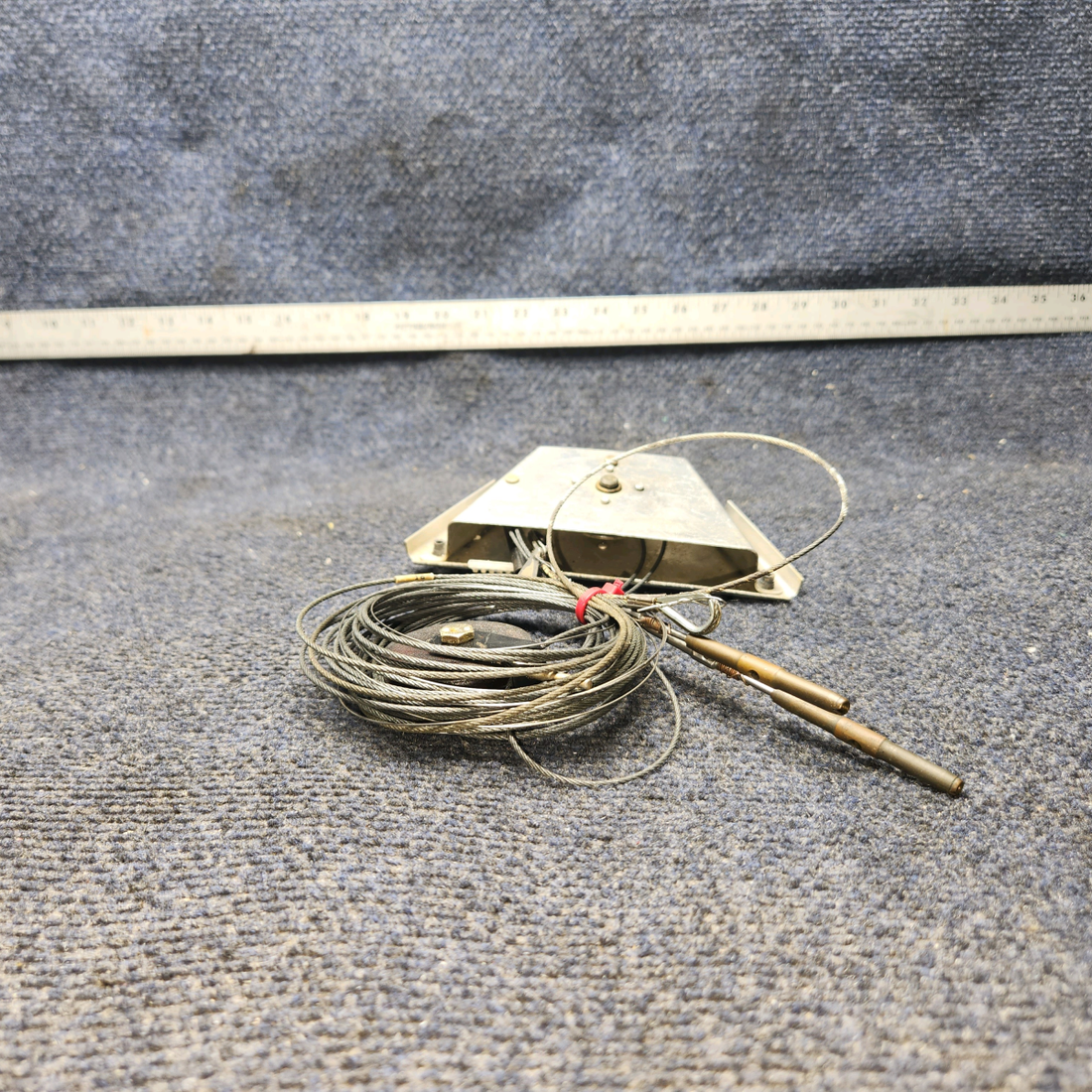 Used aircraft parts for sale, 63219-000 Piper PA28-140 Trim Pulley Bracket Assy W Cable