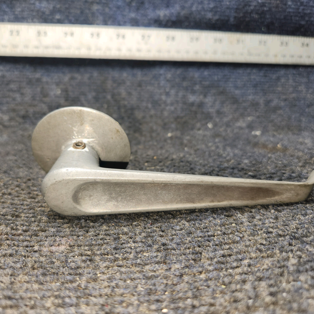 Used aircraft parts for sale, 0711027-1 Cessna 172E Inside Cabin Door Handle LH or RH