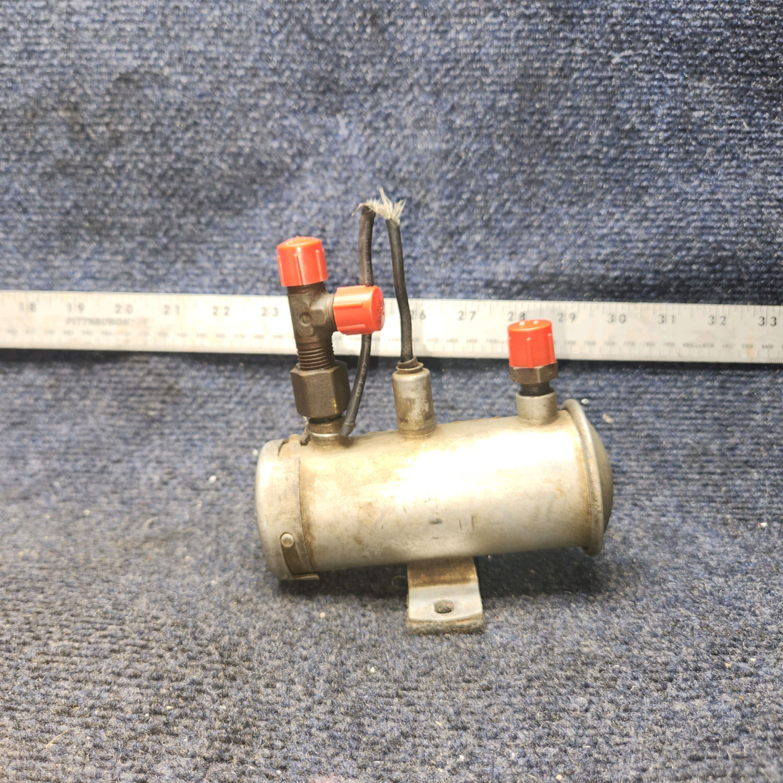 Used aircraft parts for sale, 481-666 Bendix 478-360 Piper PA28-140 Electric Fuel Pump