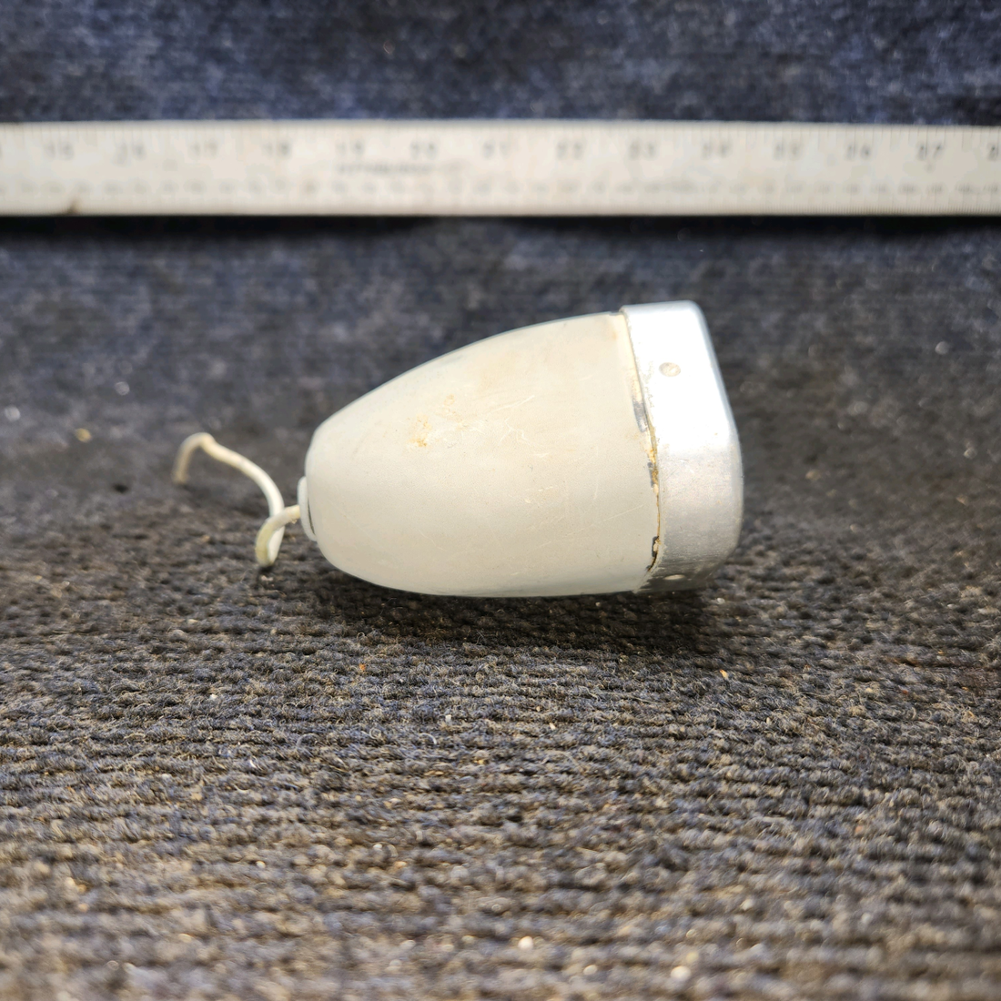 Used aircraft parts for sale, 1470089-10-532 Cessna 182G Map Light Assembly with Mount