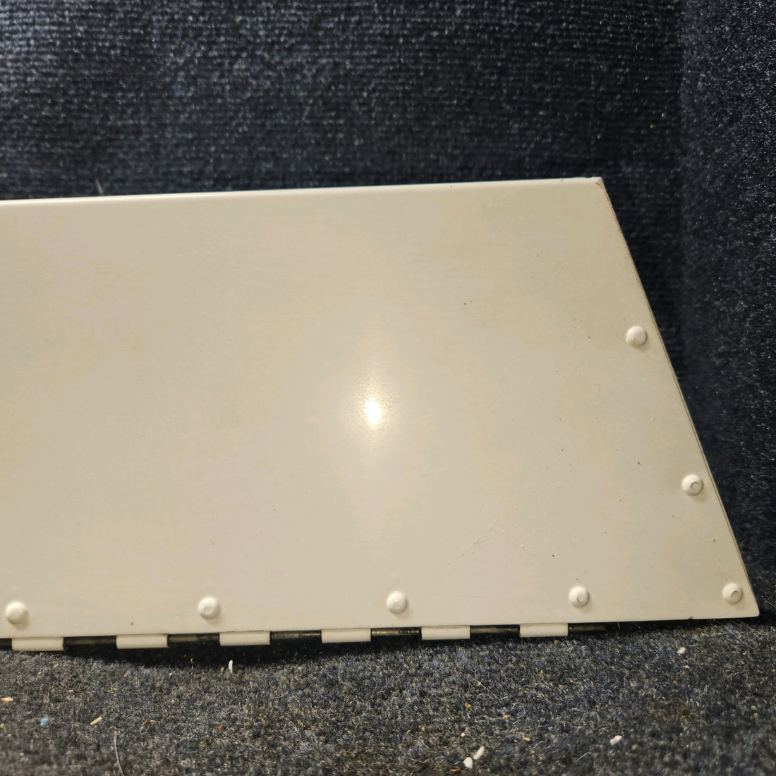 Used aircraft parts for sale, 0432001-5 cessna 150G Elevator Trim Tab Assembly