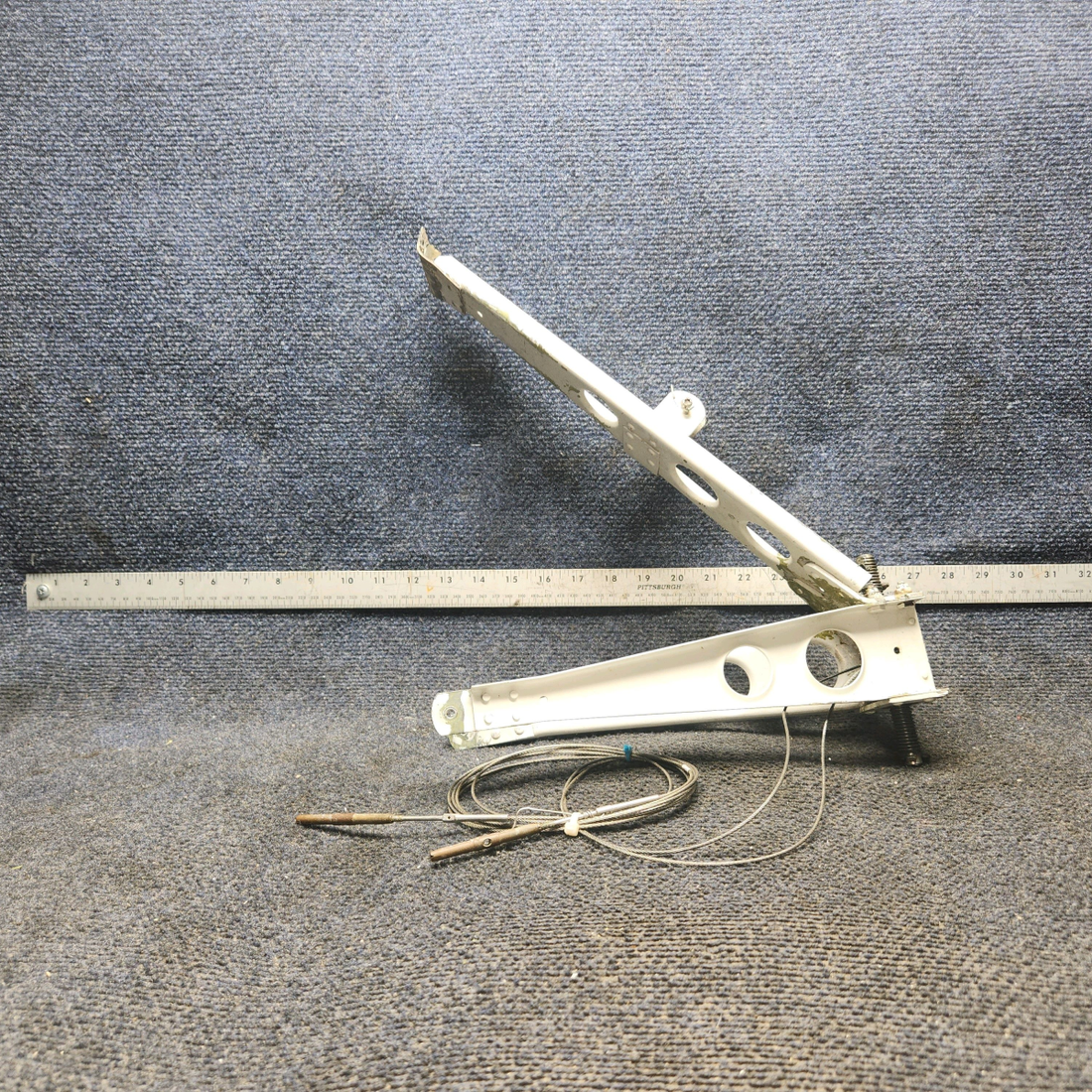 Used aircraft parts for sale, 65258-013 Piper PA28-140 Stabilator Trim Support Assembly