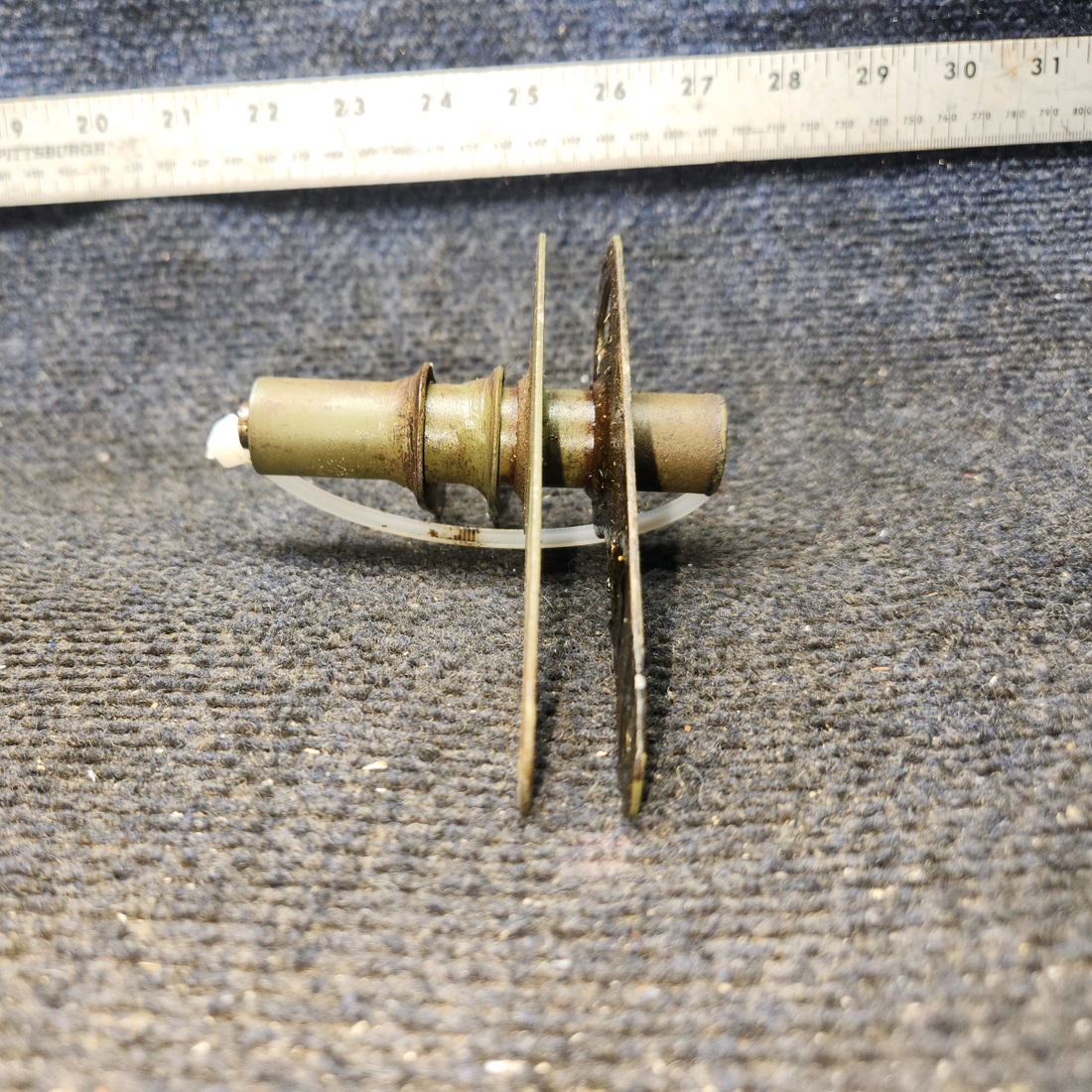 Used aircraft parts for sale, 0760611-2 Cessna 182G Aileron Bellcrank Assembly - RH