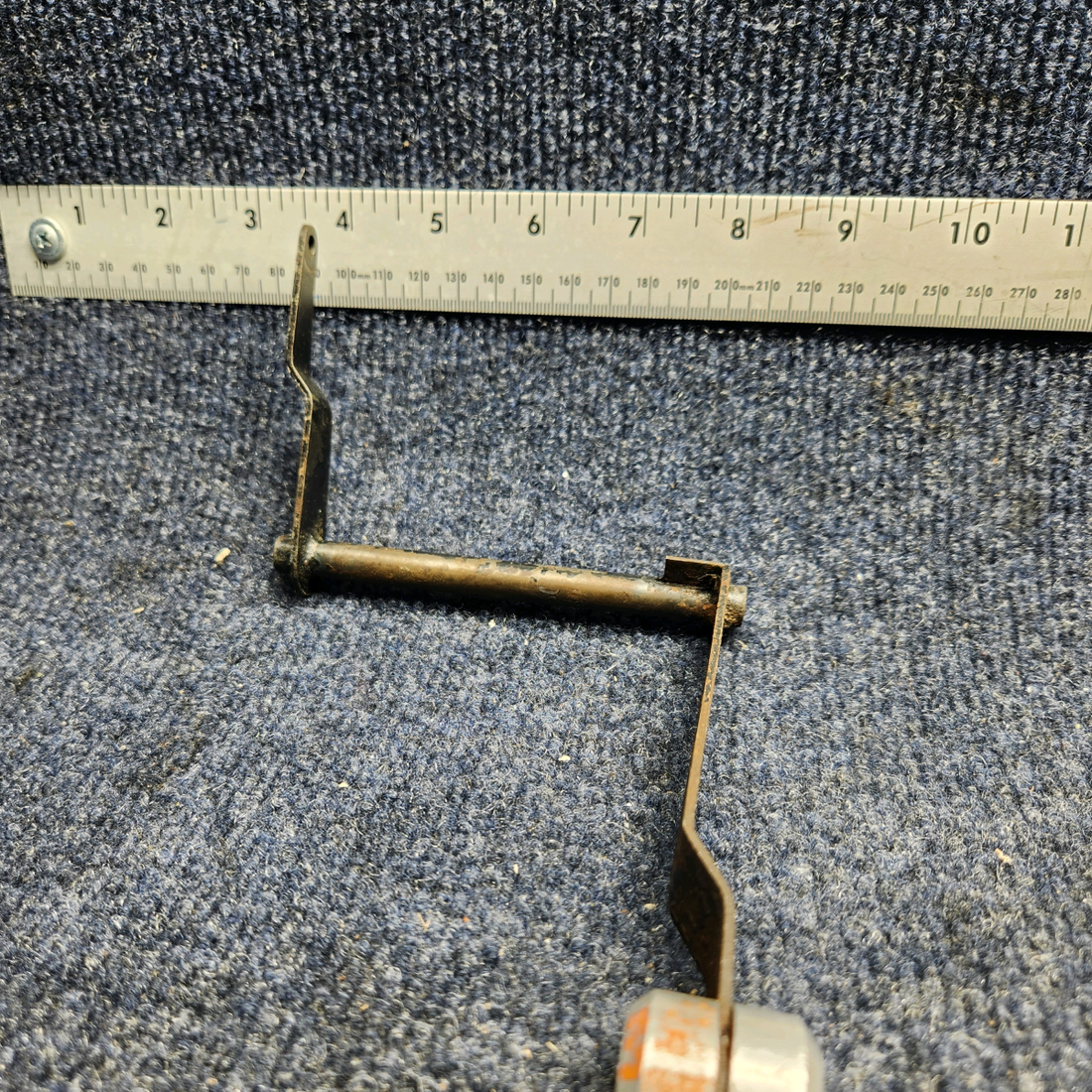 Used aircraft parts for sale, 38175-000 Piper PA32RT-300 MANUAL LANDING GEAR MECHANISM HANDLE