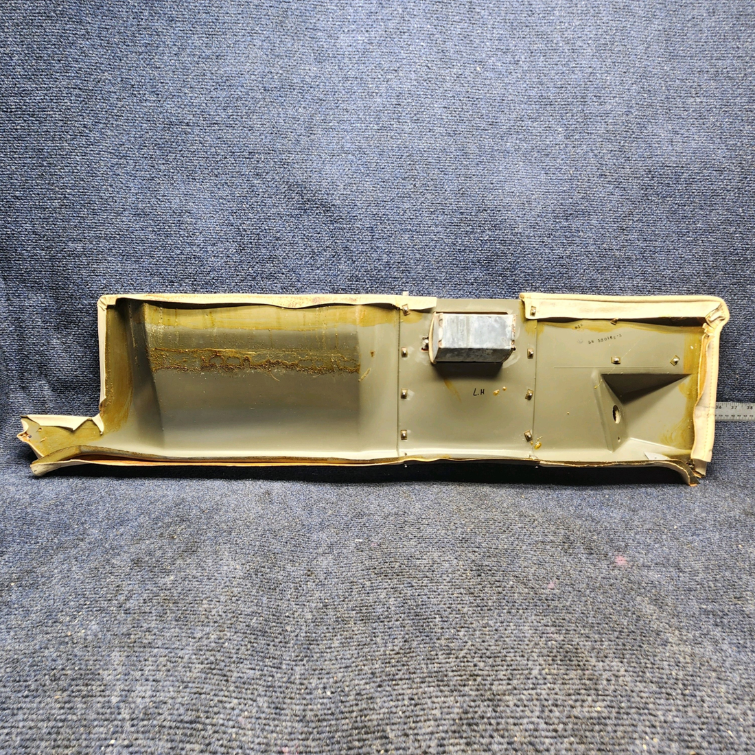 Used aircraft parts for sale, 58-530162-3 Beechcraft F33A SIDEPANEL PILOT