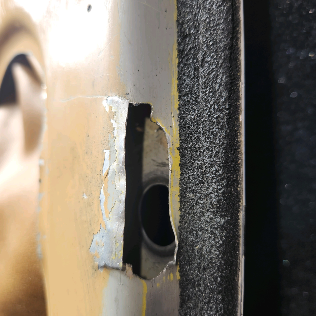 Used aircraft parts for sale, 20706-004 PIPER PA-24-250 Baggage Door Assembly W/ Hardware