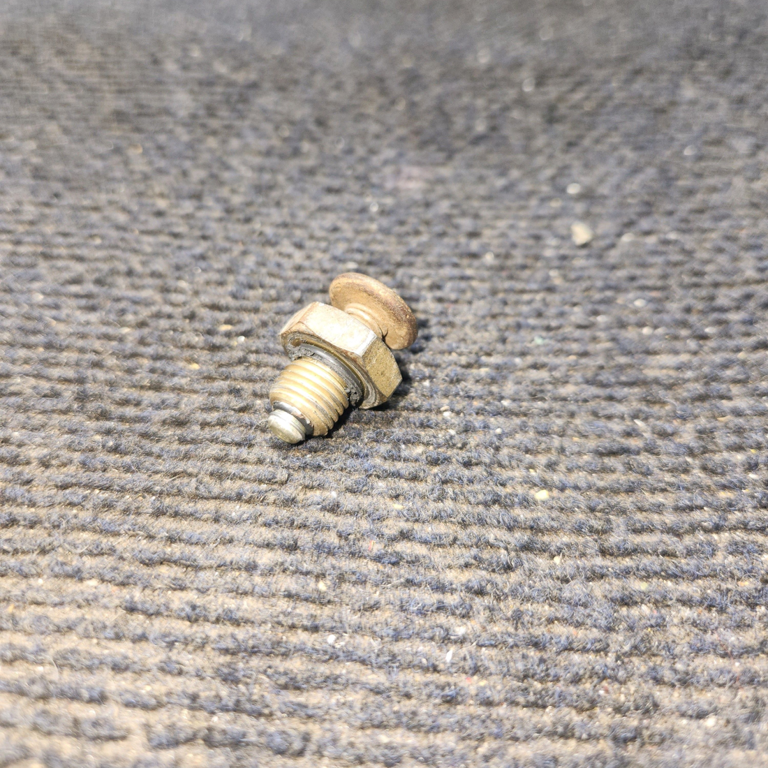 Used aircraft parts for sale, 0523520-9 Cessna 172E Fuel Tank Drain Plug Assembly LH or RH