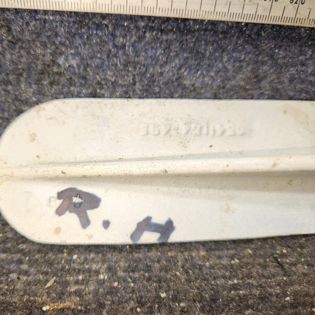 Used aircraft parts for sale, 0541155-1, 0541154-1 Cessna 172F Main Gear Entrance Bracket w/ Step - RH