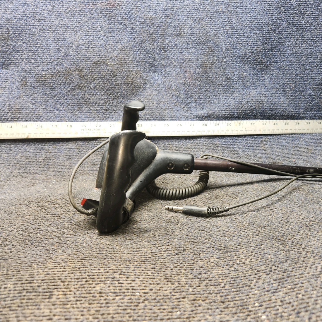 Used aircraft parts for sale, 0513260-4 cessna 172N Control Wheel Assembly – LH & RH (No Mic Switch)