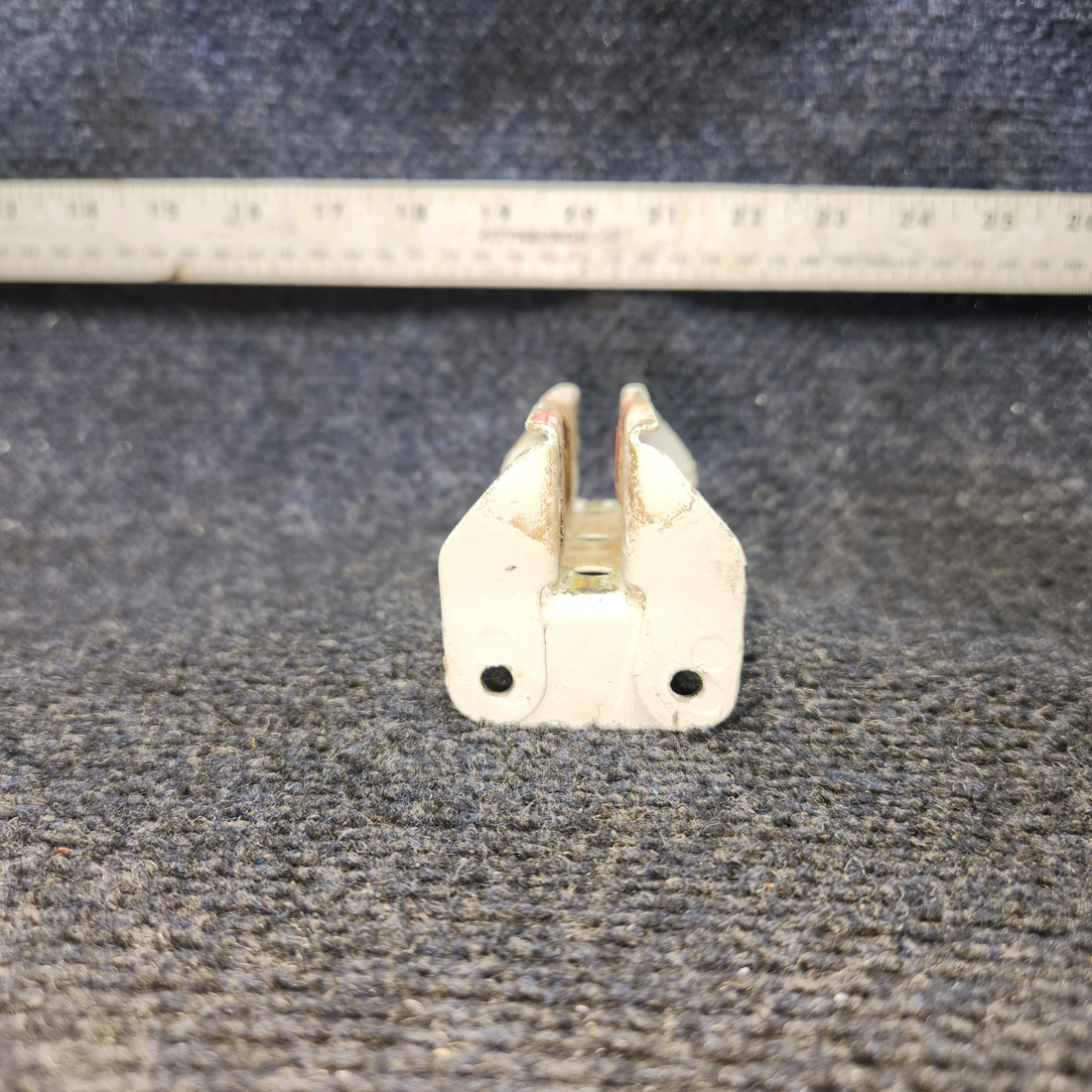 Used aircraft parts for sale, 45-135035 BEECHCRAFT 95-55B Aileron Hinge Assembly, Inboard – LH