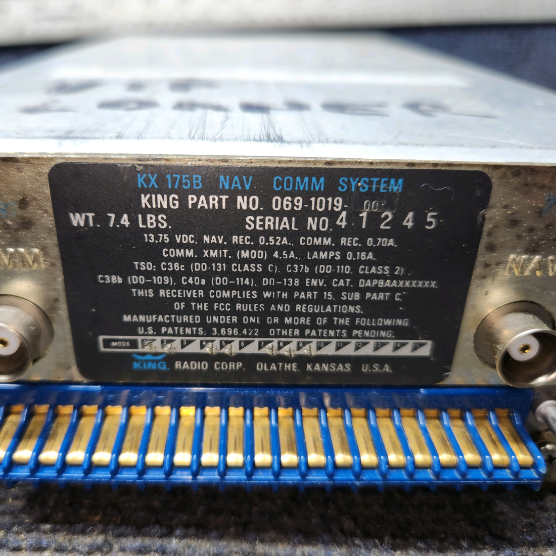 Used aircraft parts for sale, 069-1019-00 Bendix King Beechcraft C23 SUNDOWNER KX 175 NAV/COM – Includes Rack and Connector