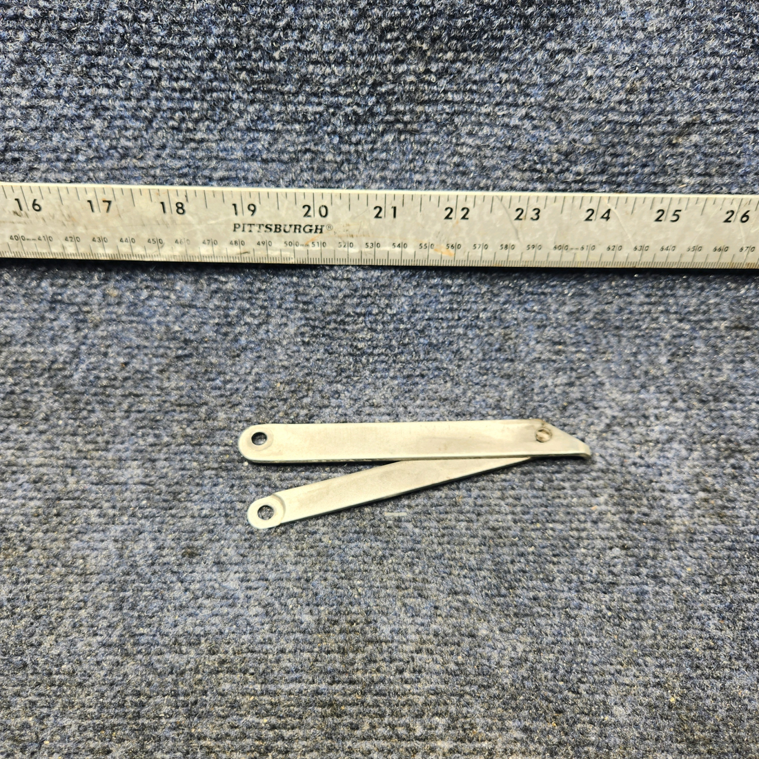 Used aircraft parts for sale, 96-420140-1 Beechcraft F33A BAGGAGE DOOR STOP