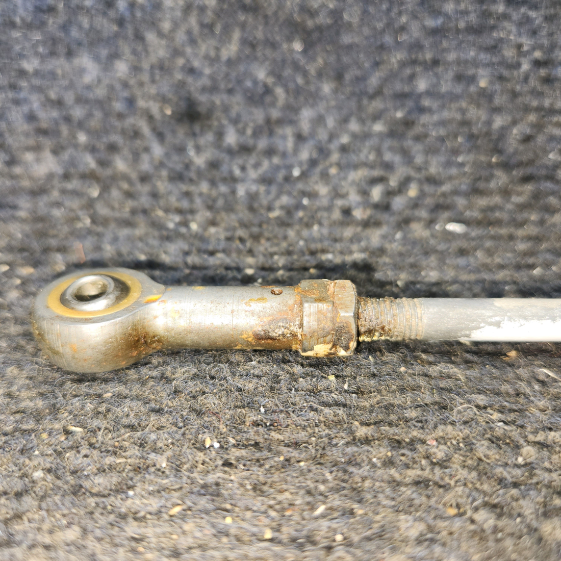 Used aircraft parts for sale, 0523537-2 cessna 150G Flap Push-Pull Rod Assembly