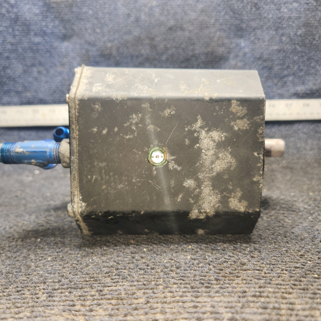 Used aircraft parts for sale, RCA10-J-3985-02 RC Allen Inst cessna 150G Directional Gyro Indicator