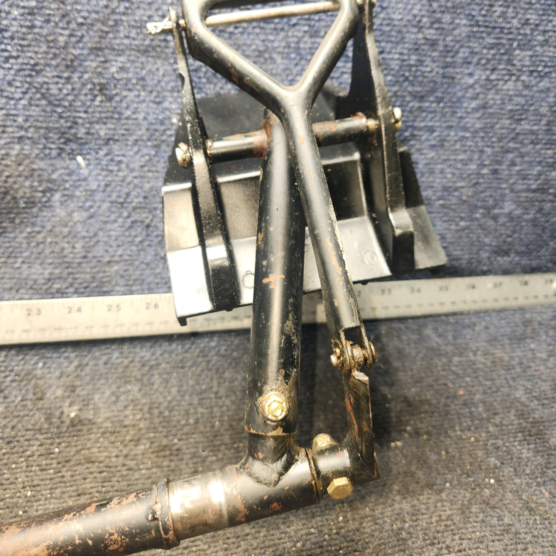 Used aircraft parts for sale, 1460320-1 cessna 150G Rudder Pedal and Bar Assembly - RH